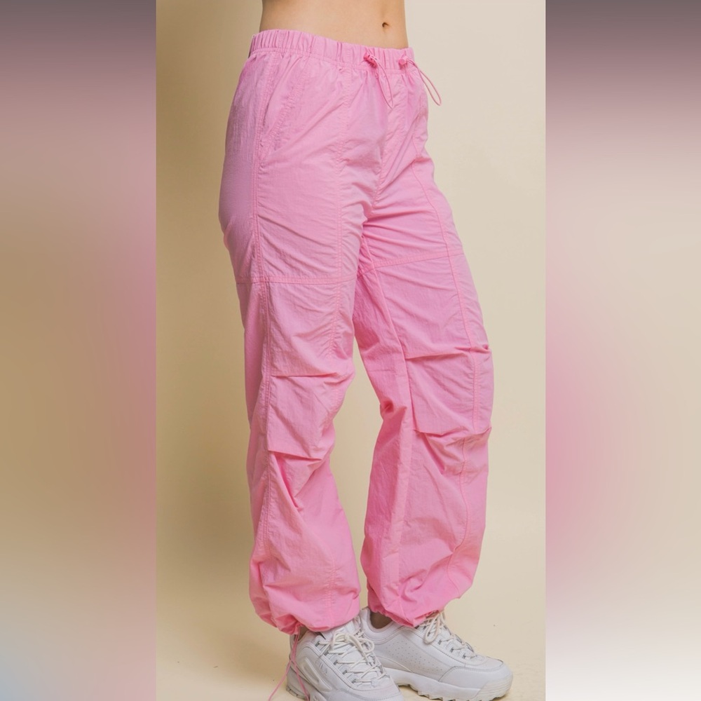 38 Fabulous Parachute Pants with Elastic Waist - Picture 3 of 6